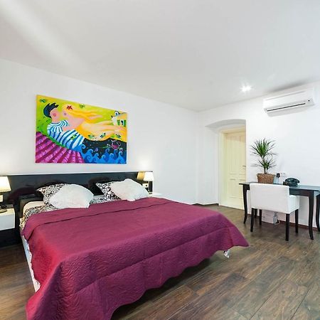 Aparment Lila Apartment ชิเบนิก ภายนอก รูปภาพ