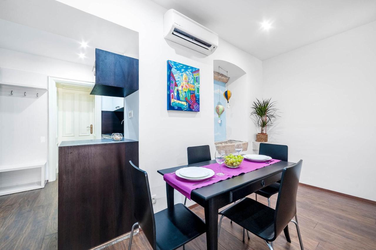 Aparment Lila Apartment ชิเบนิก ภายนอก รูปภาพ