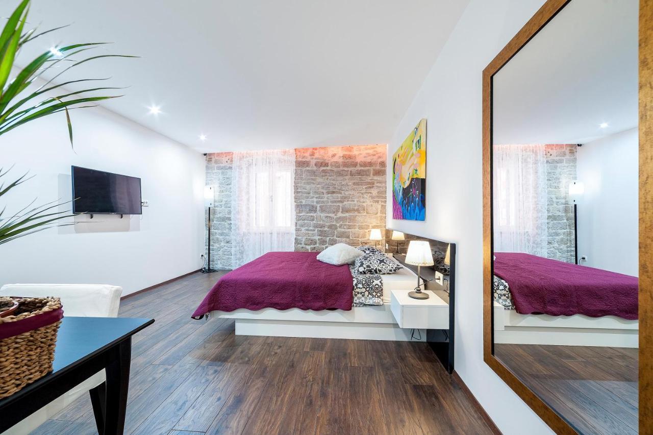 Aparment Lila Apartment ชิเบนิก ภายนอก รูปภาพ